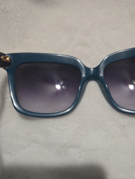 Salvatore Ferragamo Teal Square Frame Sunglasses with Gradient Lenses main image 11